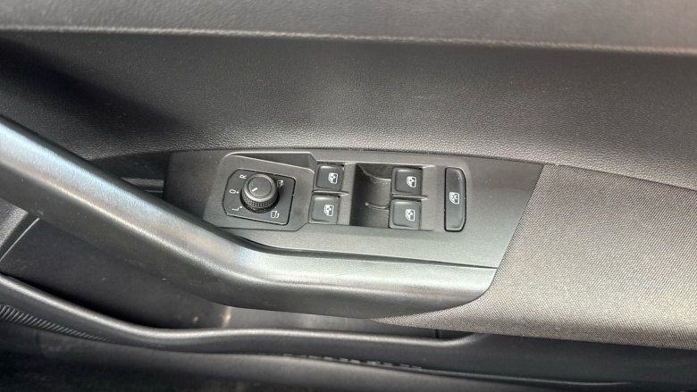 Volkswagen Polo 1.0 TSI Life 5dr Petrol Hatchback